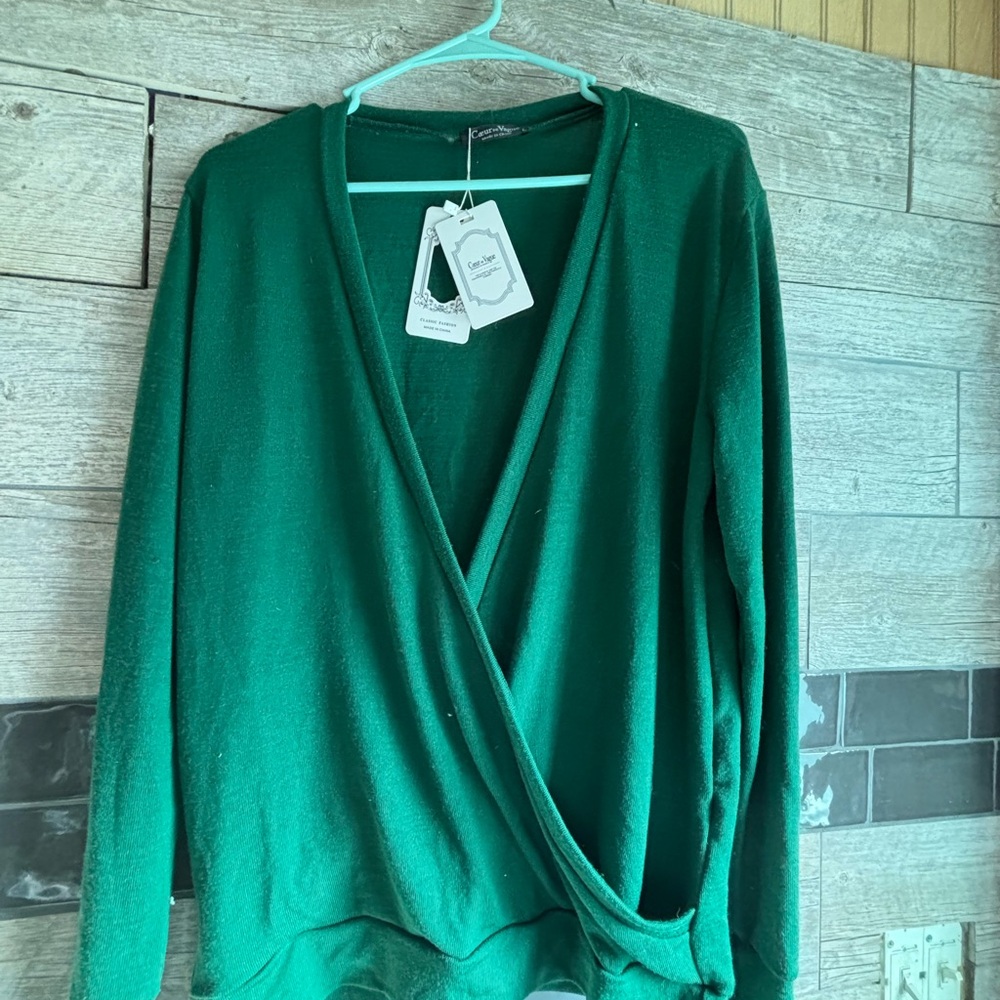 Kensie Green V-Neck Sweater